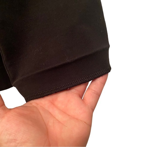 Massimo Dutti Black Floral Embroidered 3/4 Sleeve Top Size‎ Medium - Picture 5 of 7